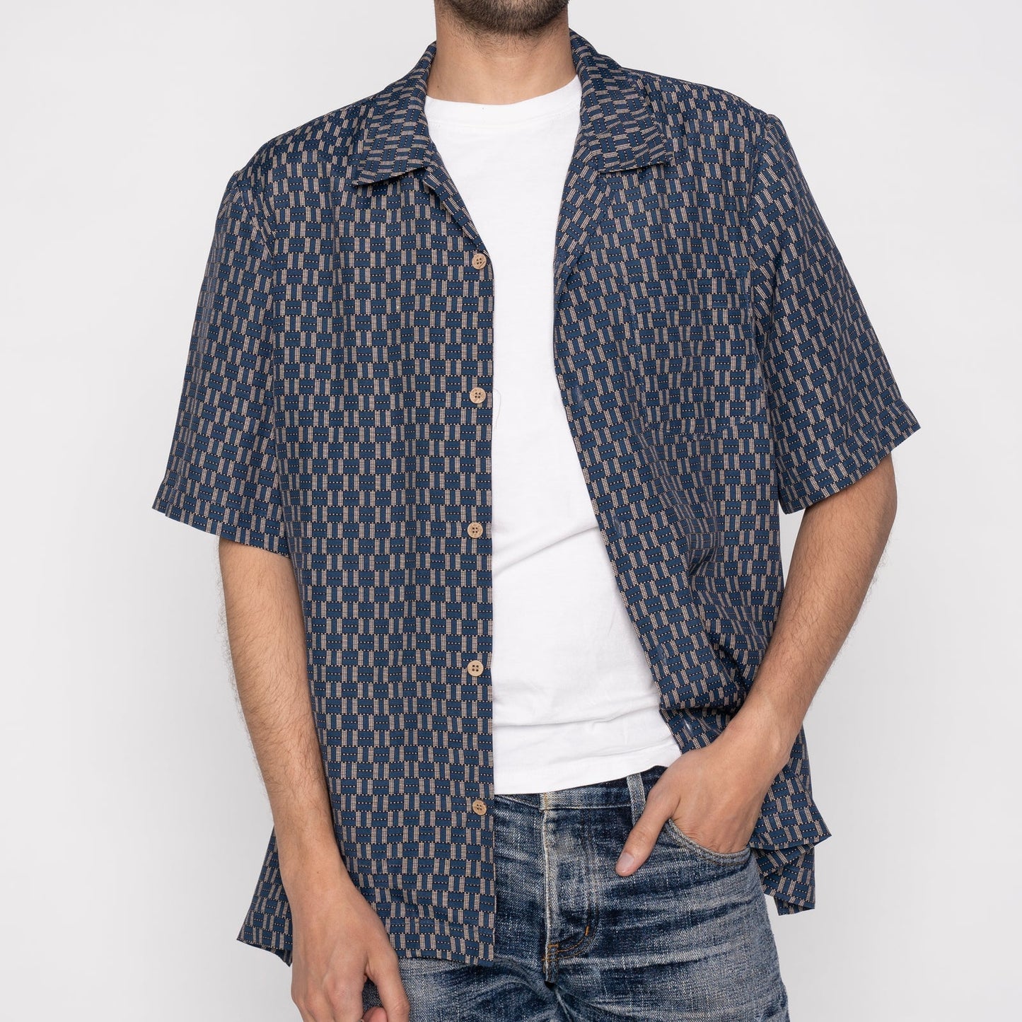 Aloha Shirt in Navy Weave Print