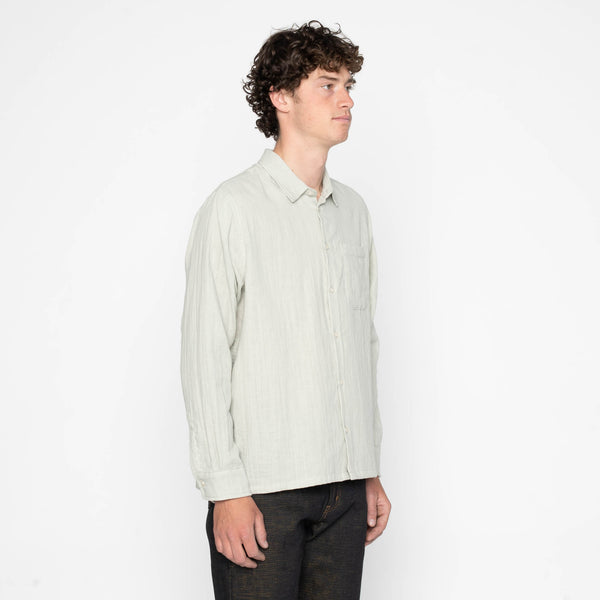 True Shirt in Mint Double Weave Slub Gauze