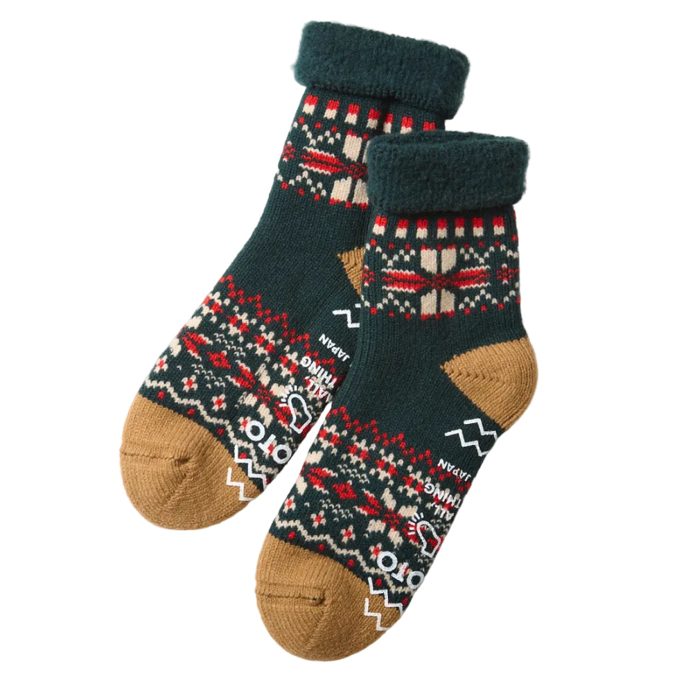 Comfy Room Socks in Forest Green Snow Flake