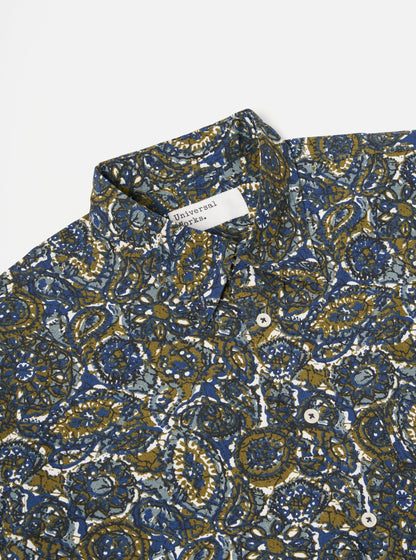 Lazy Day Shirt in Navy Artist Print