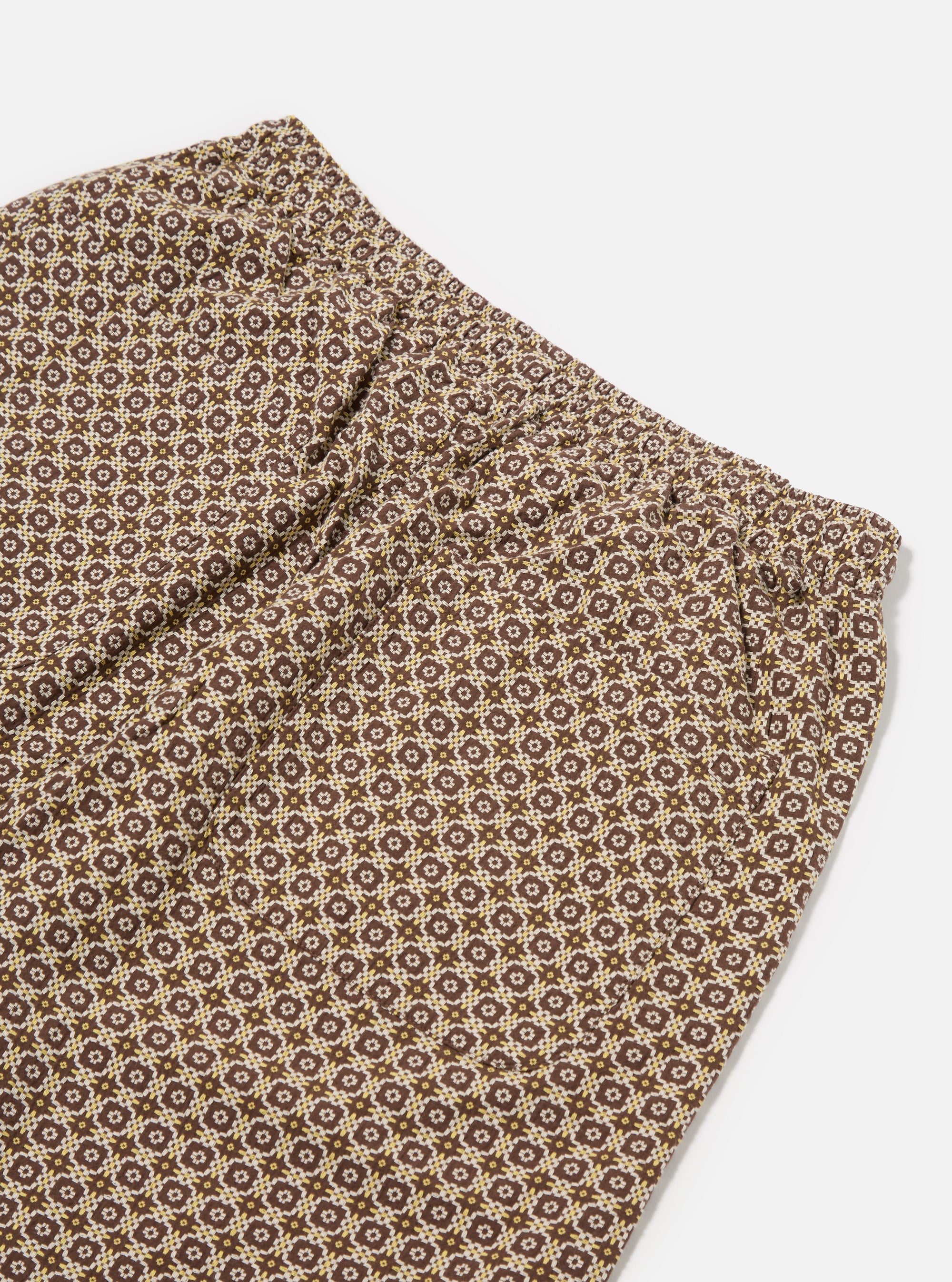 Simple Short in Brown Tile