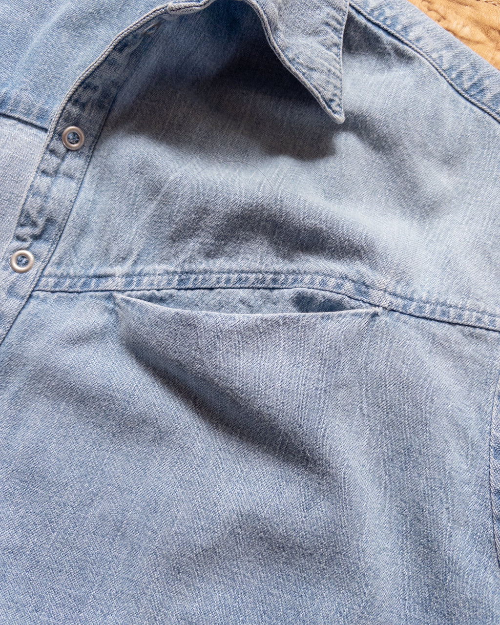 Denim Pullover Shirt in Washed Indigo