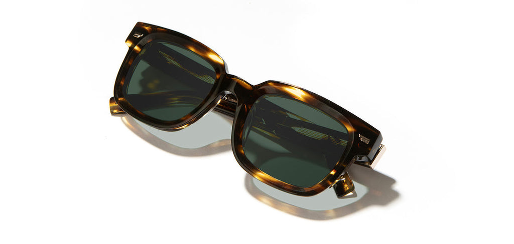 Buxton in Jaguar, Elm Burl & G15 Polarized
