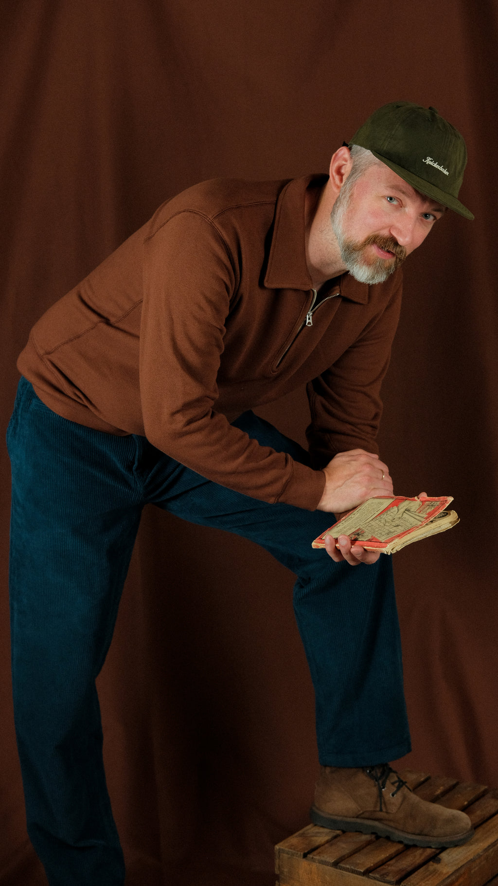 Service Waxed Cotton & Nylon Cap in Olive