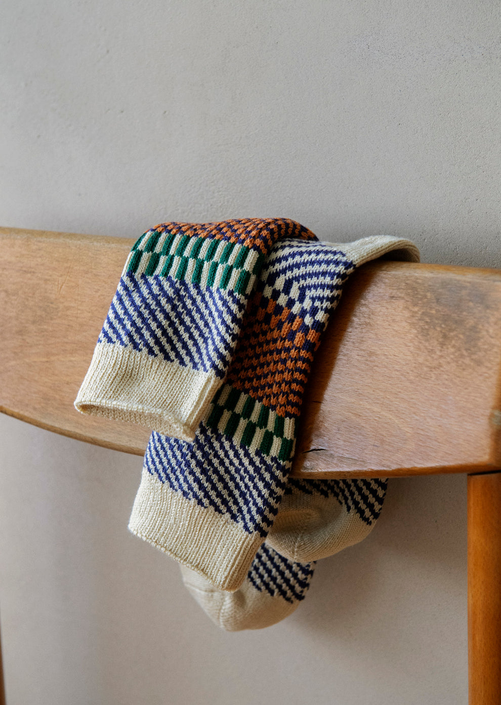 Check & Step Socks in Blueberry