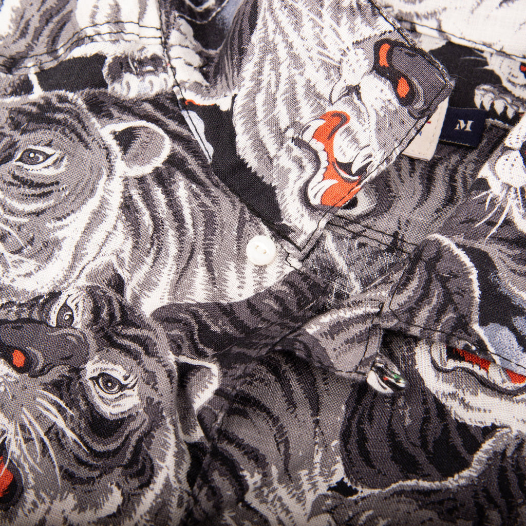 Hawaiian in Black Tigers