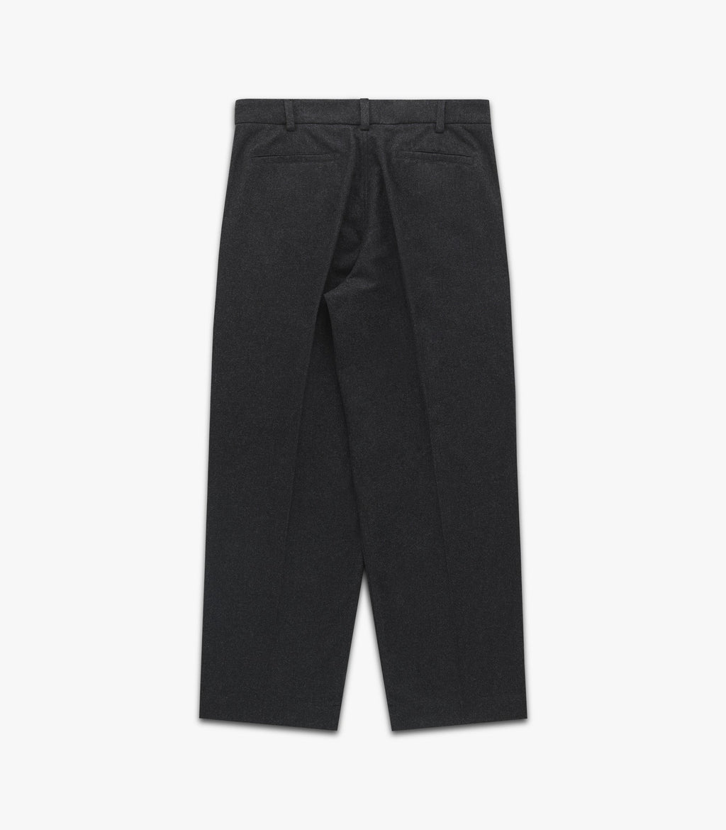 Town Virgin Wool Pant in Charcoal