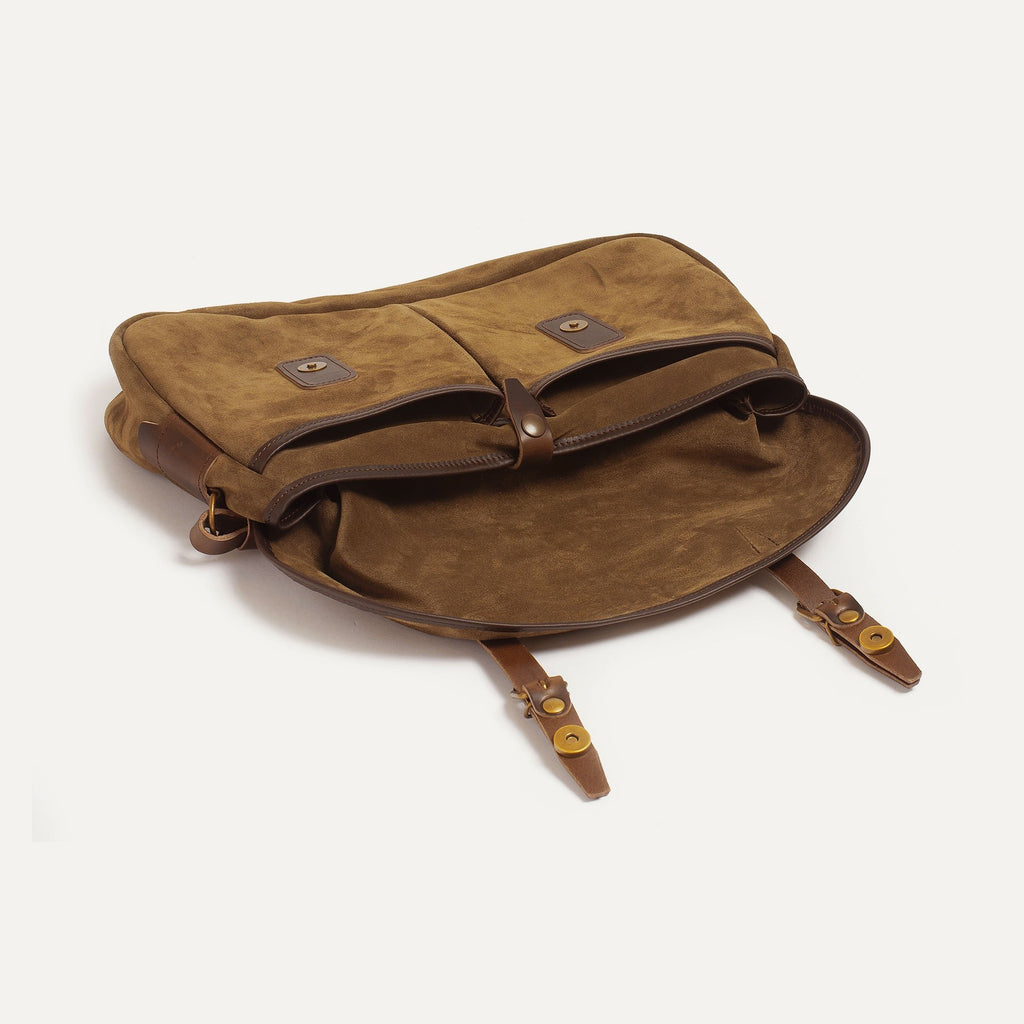 Medium Fisherman's Musette in Hazelnut Brown Suede