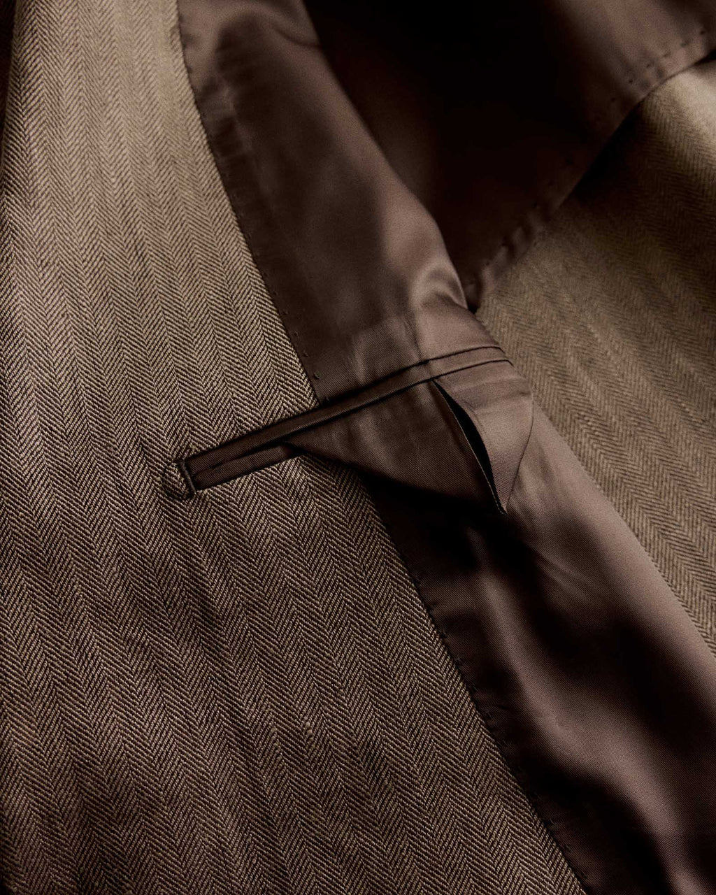 The Stevens Sportcoat in Coffee Linen Herringbone