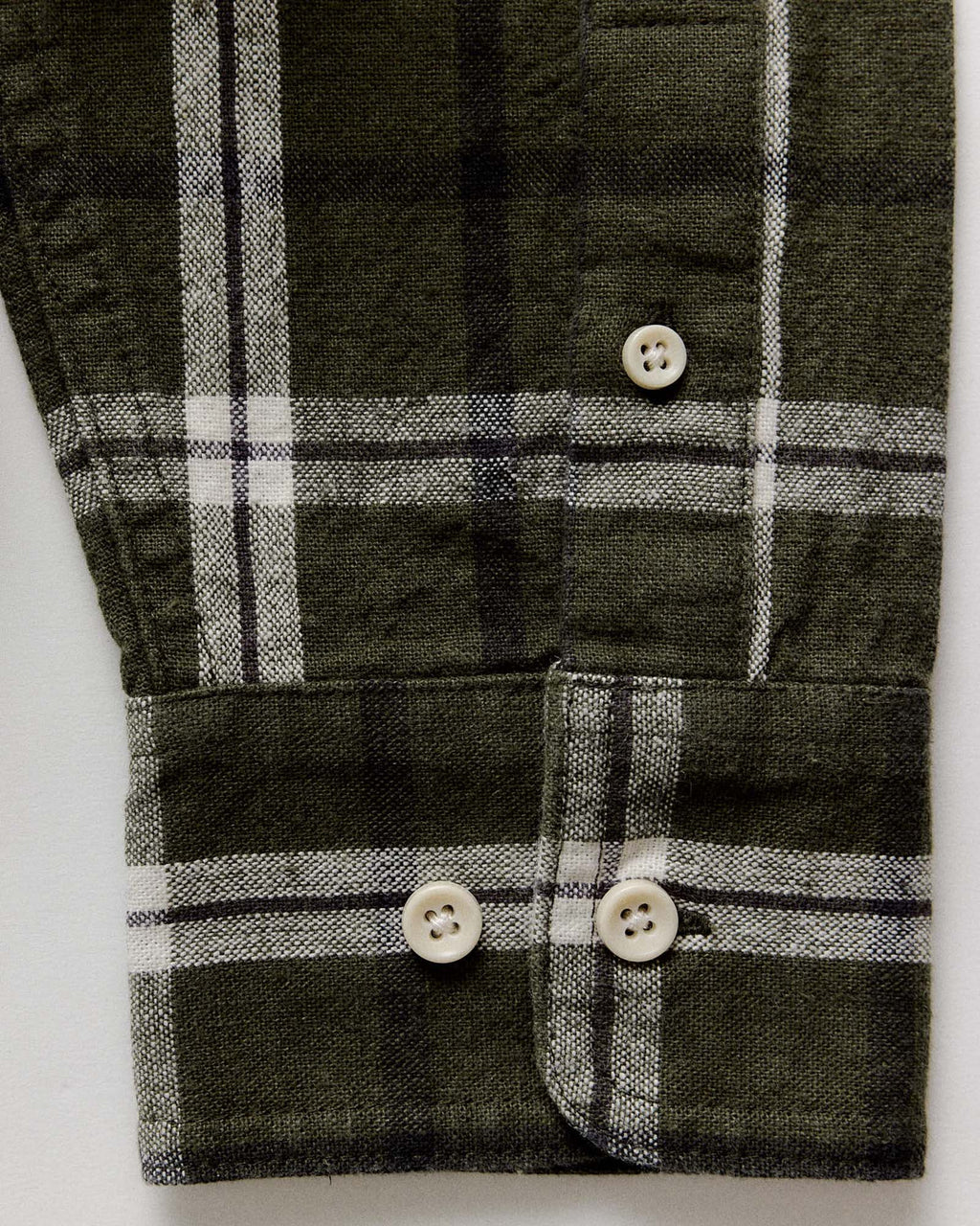 The Craftsman Shirt in Canteen Plaid Linen