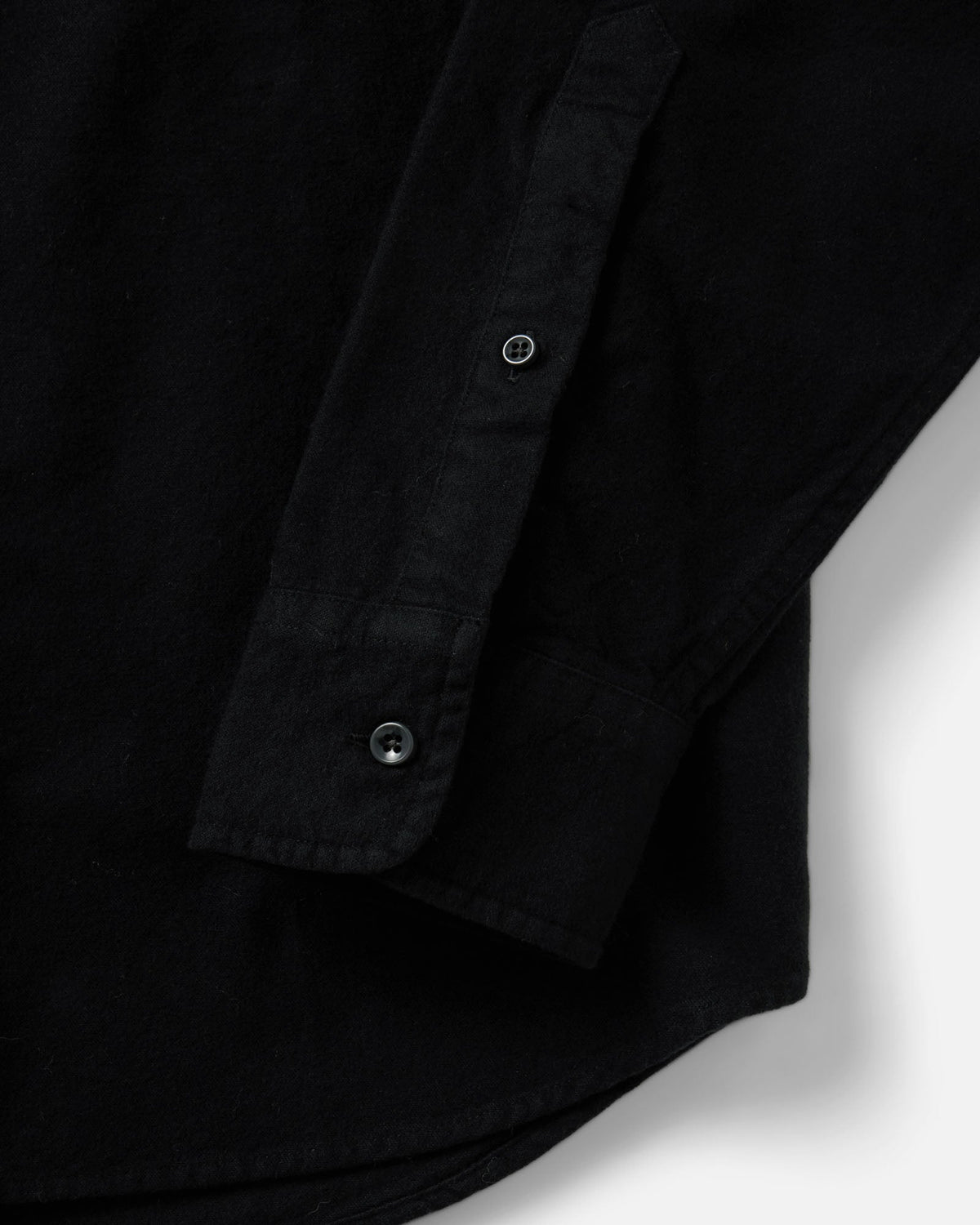 The Yosemite Shirt in Coal