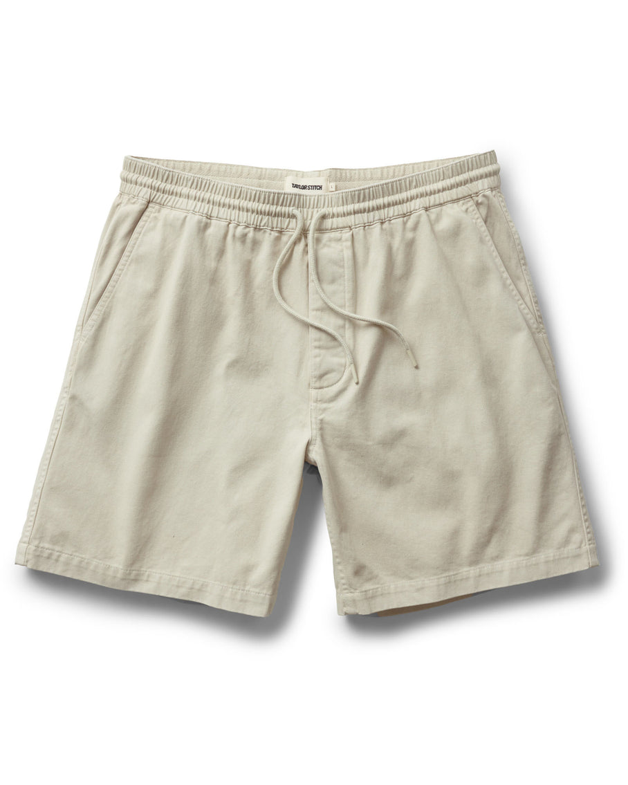 The Apres Short in Organic Aged Stone Foundation Twill