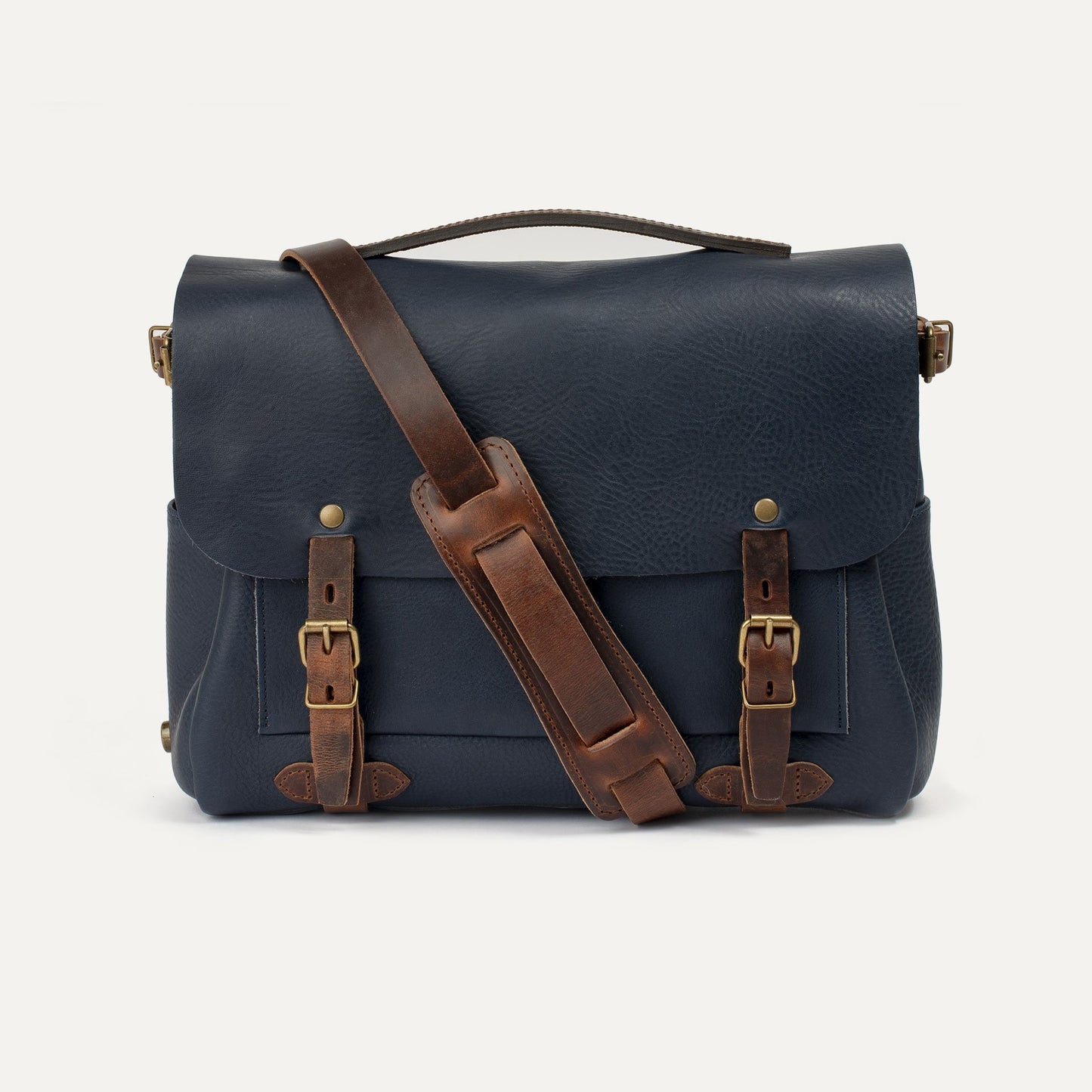 Postman Bag Eclair "M" in Navy Blue