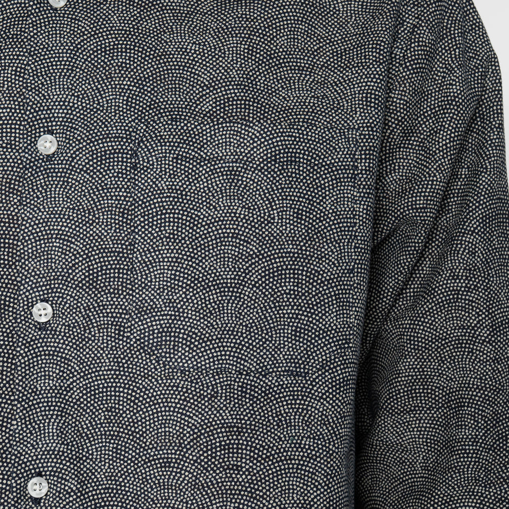 True Shirt in Indigo Dotted Waves