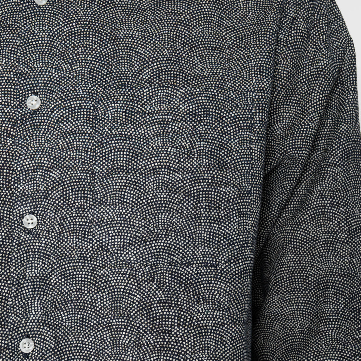 True Shirt in Indigo Dotted Waves
