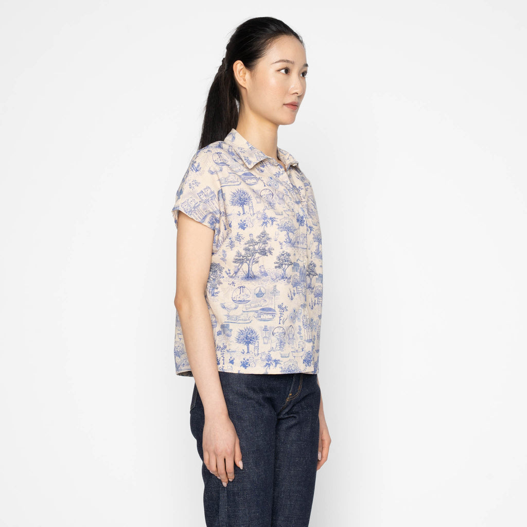 Billie in Blue Linen Cats