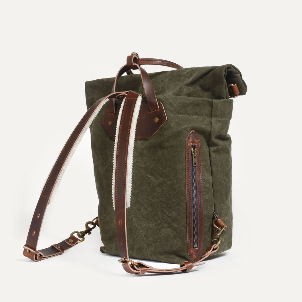25L Woody Backpack in Dark Stonewashed Khaki