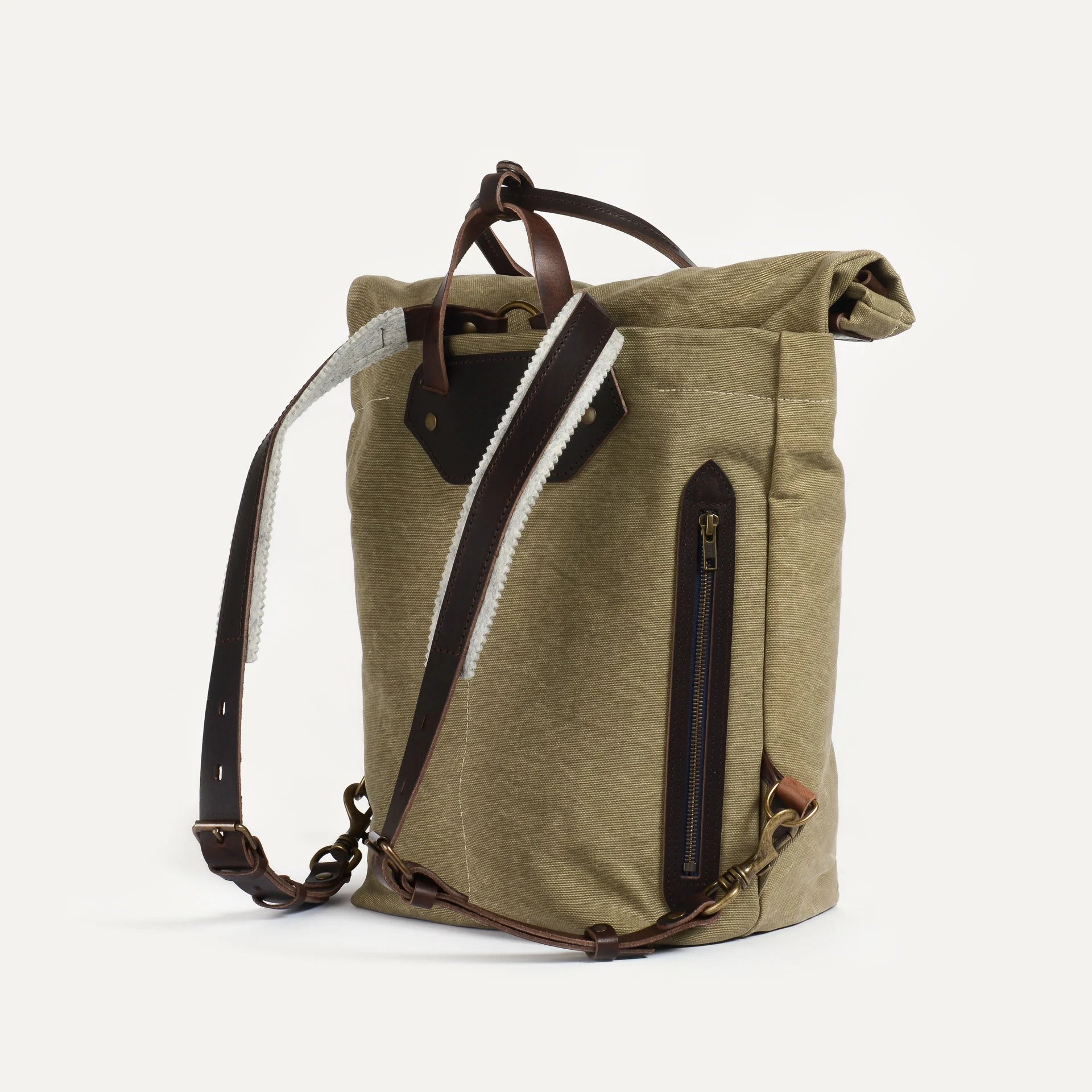 25L Woody Backpack in Dark Stonewashed Khaki