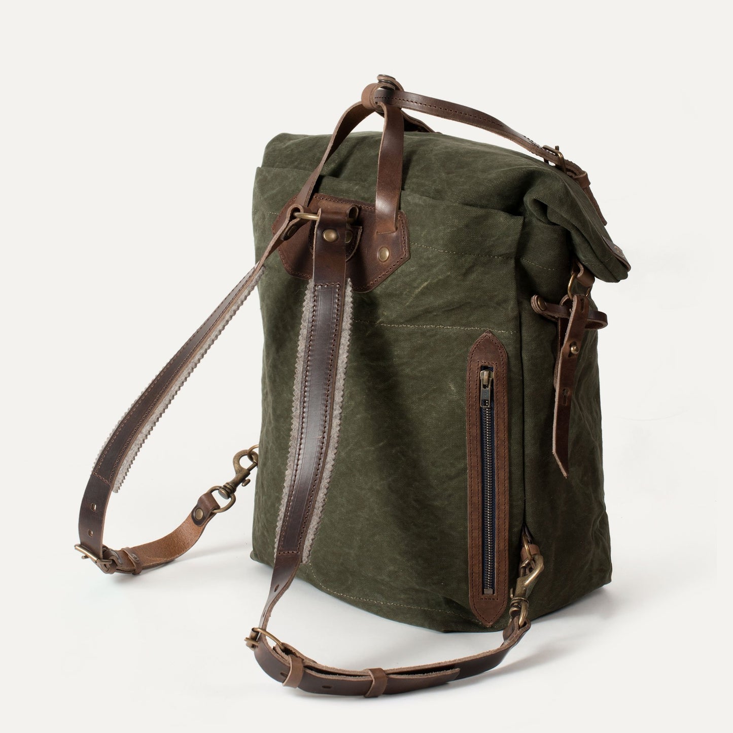 30L Woody Backpack in Dark Khaki Stonewashed