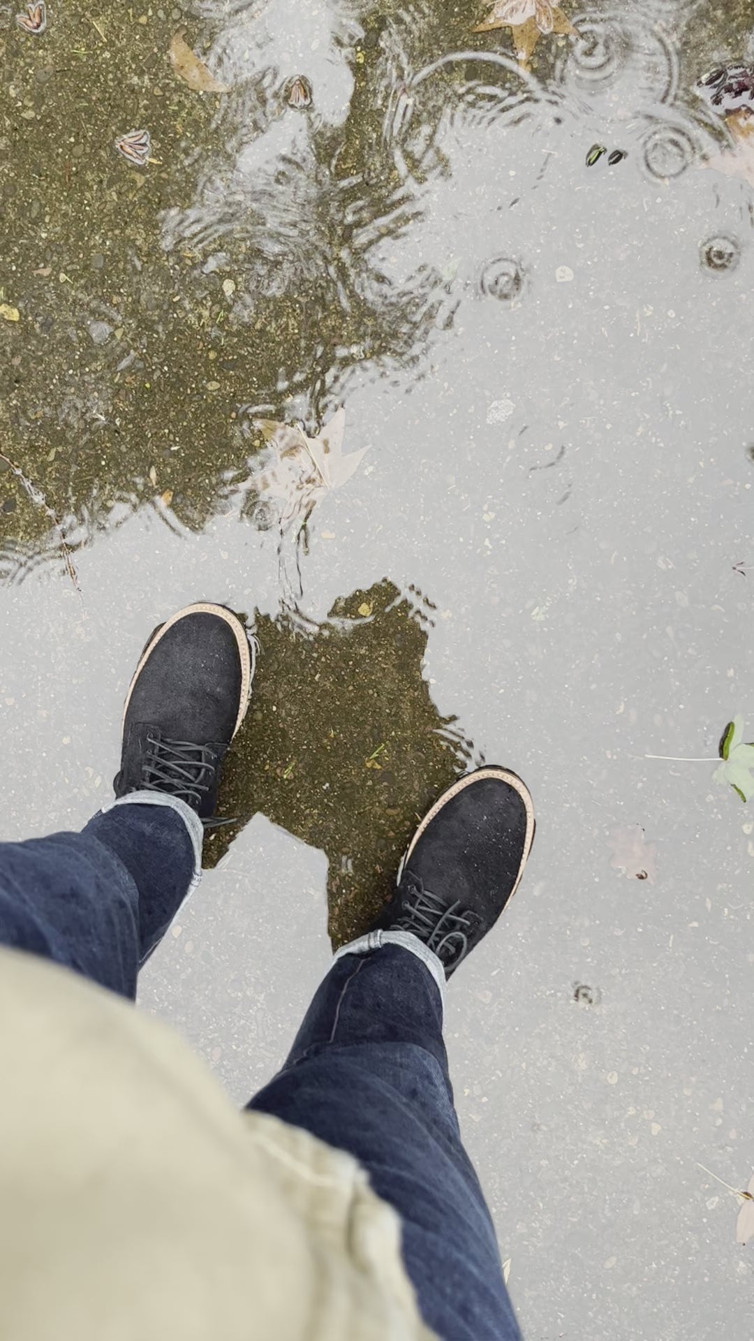 Trench Boot in Black Oil Tan Roughout