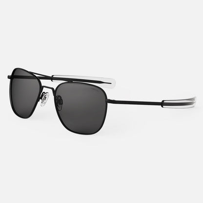 Aviator in Matte Black Polarized American Gray