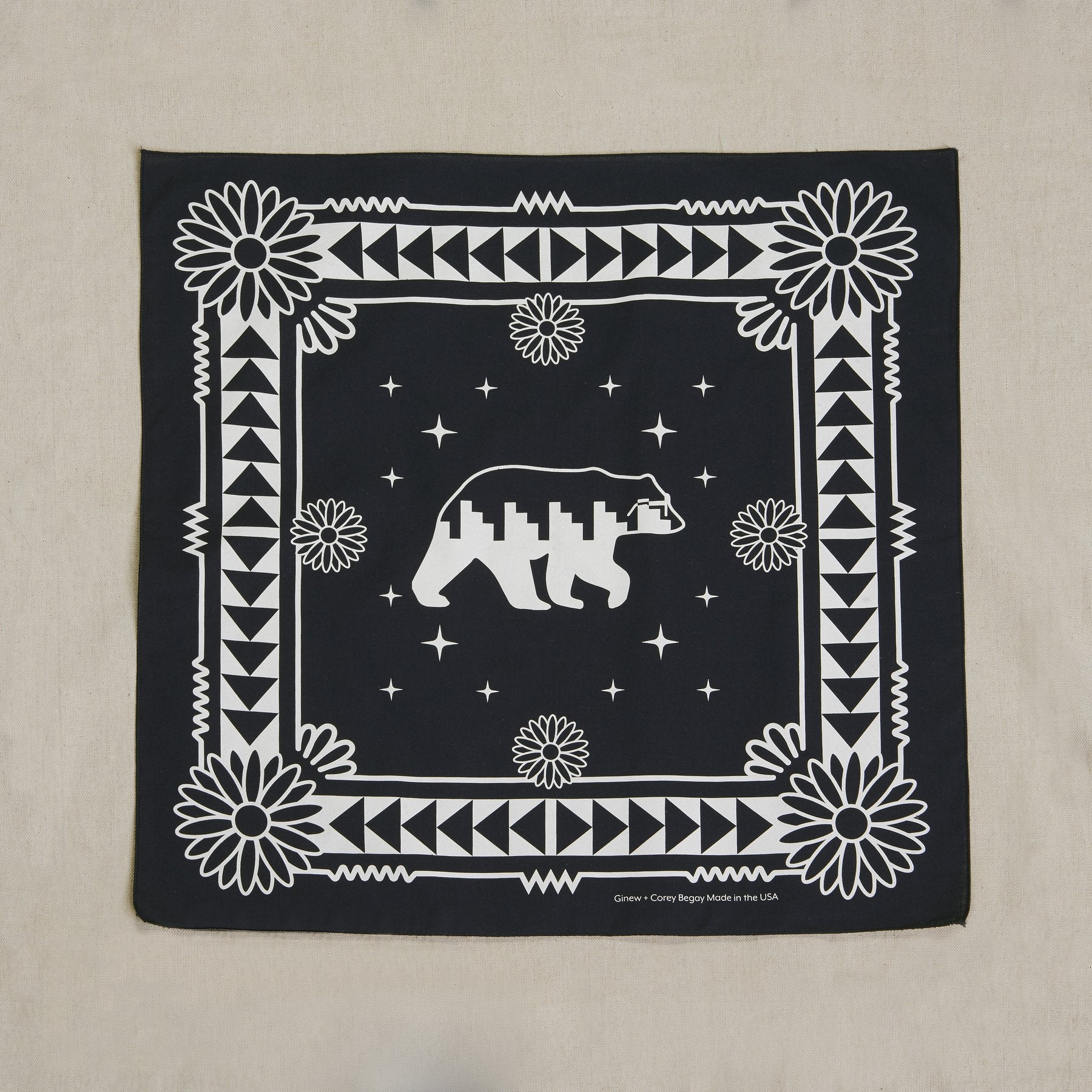 Naasgó Forward Movement Bandana