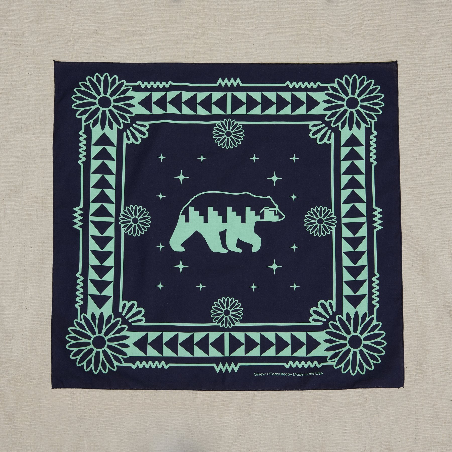 Naasgó Forward Movement Bandana